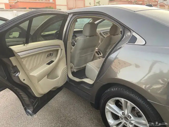 فور تورس سيدان 2014 11