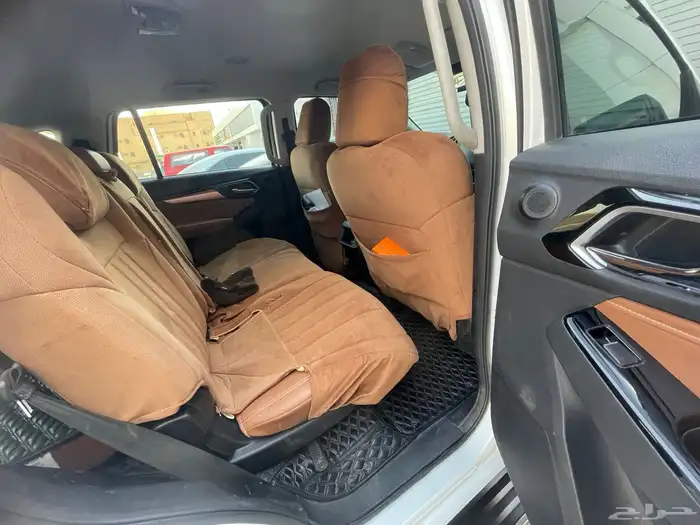 للبيع ايسيزو ام يو اكس 2023 mux 7