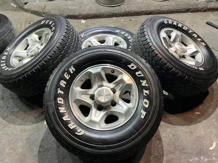 جنوط   رفرف مع كفرات دنلوب مقاس 275 70 16 تاريخ 21 2