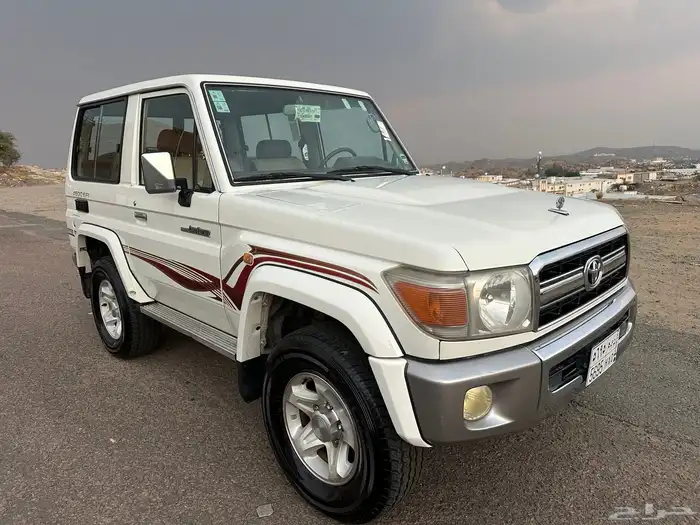 جيب ربع 2009 شبه جديد مخزن 0