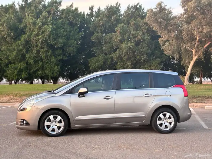 بيجو 2012 5008 13