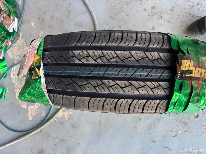 للبيع كفرات مقاس 16 75 245 1