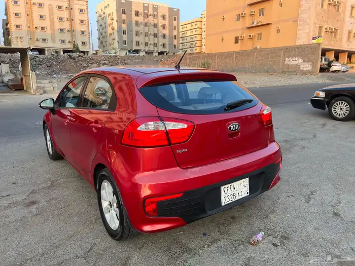 كيا ريو هاتشباك 2015 نص فل 12