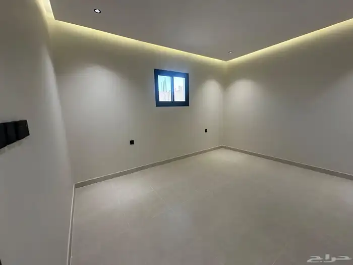 للإيجار فيلا روف علوي تبوك حي الورود ب3500 31