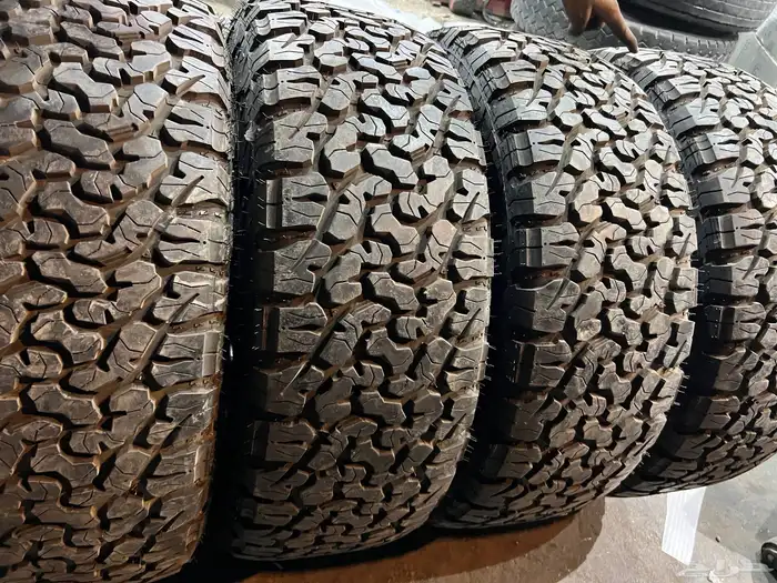 كفرات حجرية تاريخ 2025 مقاس 285 70 17 شبه الجديد عددهم 4 16