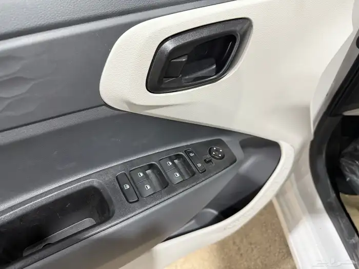 هيونداي اي تن 2025 ستاندر (بالنقد والتقسيط)عازل حراري مجاني 9