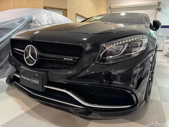 S63 AMG طلبية خاصة ملكي مخزن بحالة الوكالة للمستخدم 17