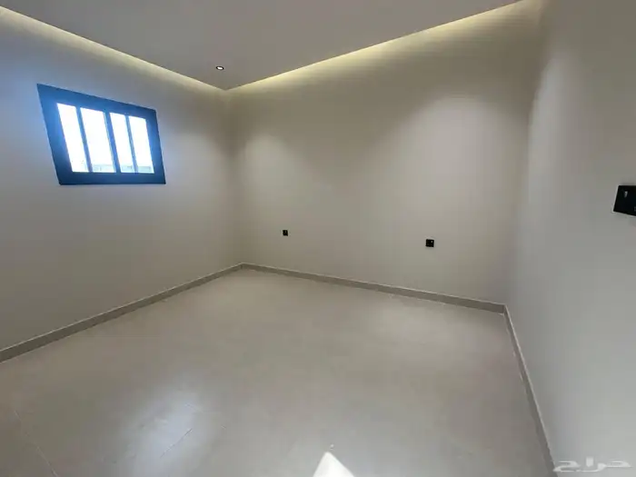 للإيجار فيلا روف علوي تبوك حي الورود ب3500 7