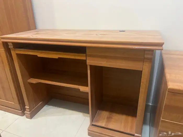 اثاث مكتبي للبيع ب 750 ريال 4