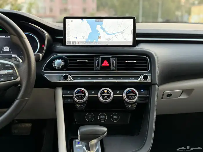 جينسس G70 بلاتينيوم بحالة الجديد 32