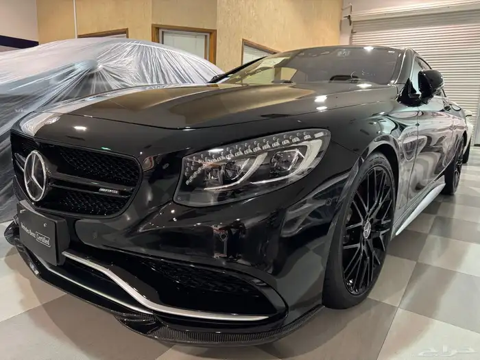 S63 AMG طلبية خاصة ملكي مخزن بحالة الوكالة للمستخدم 25