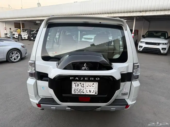 باجيرو 2016 فل كامل محرك 3.8 4