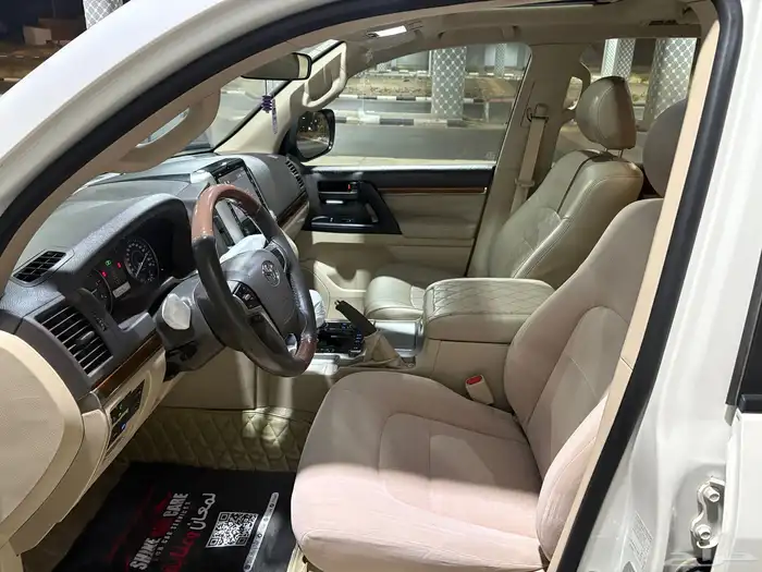 جيب لاندكروزر 2018 ديزل 13