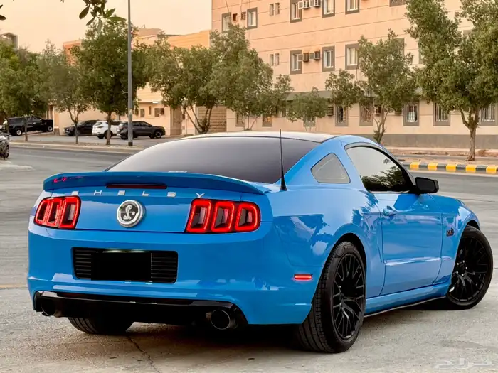 فورد موستنج GT قير عادي قمة النظافة 2010 10