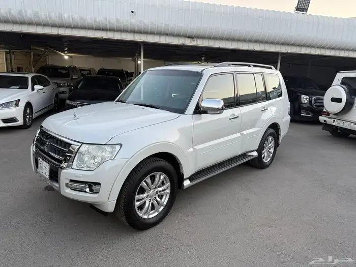 باجيرو 2016 فل كامل محرك 3.8 0