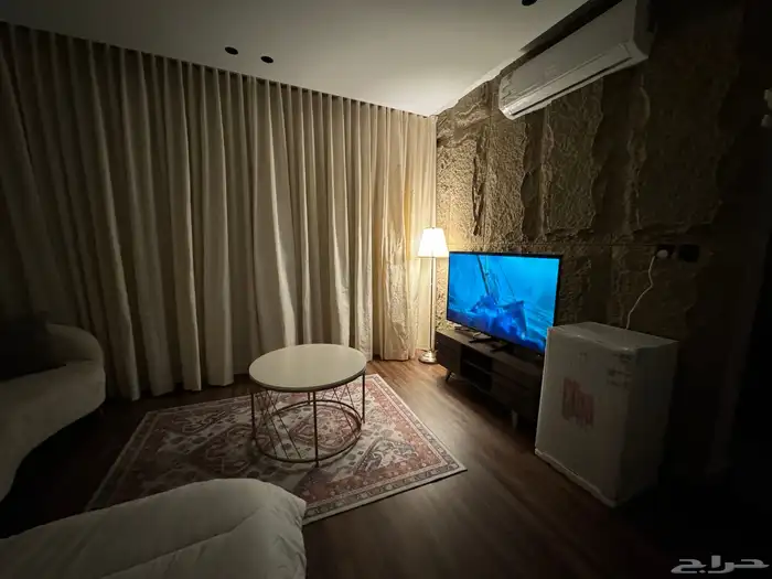 استديو للايجار السنوي والشهري 0