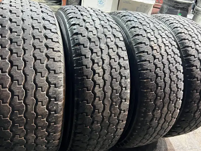 جنوط   رفرف مع كفرات دنلوب مقاس 275 70 16 تاريخ 21 34