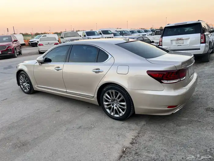 لكزس LS460موديل 2013 7