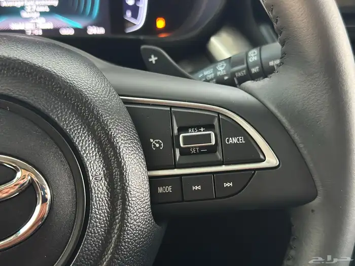 تويوتا اوربان كروزر GLX فل كامل 2026 8