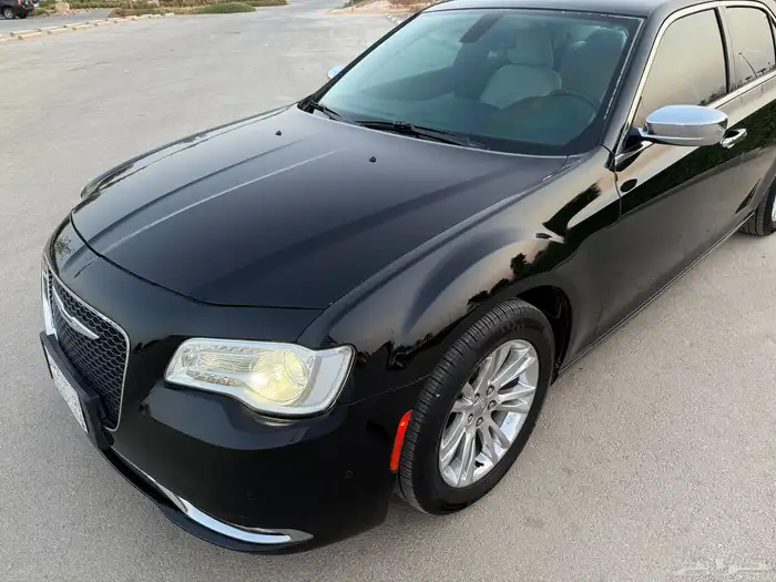 كرايسلر C300-2017 نظيف 1