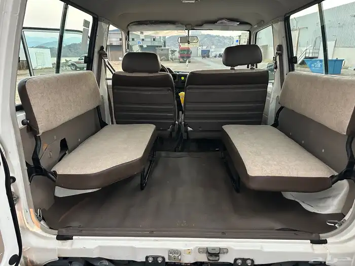 جيب ربع 2009 شبه جديد مخزن 6