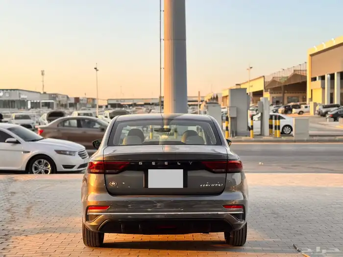 جيلي امجراند 2024 رمادي 6