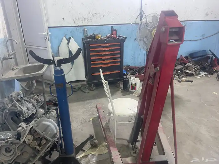 للتقبيل ورشة صيانة سيارات 1