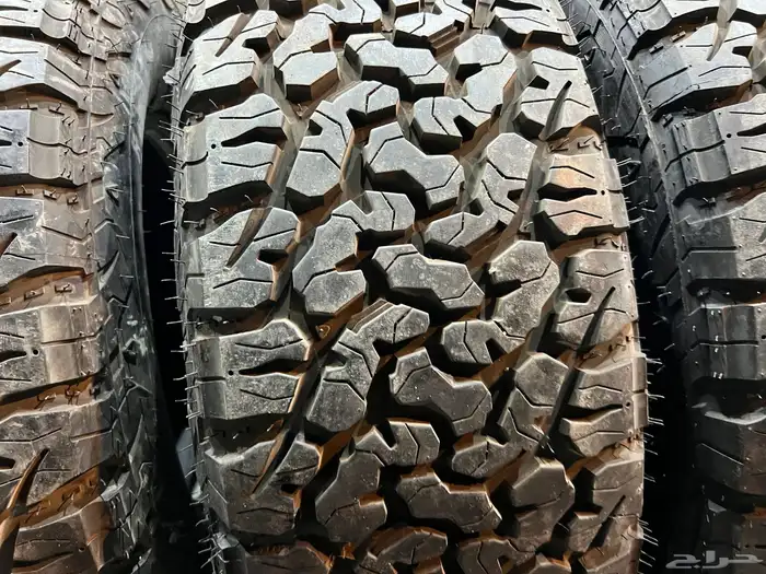 كفرات حجرية تاريخ 2025 مقاس 285 70 17 شبه الجديد عددهم 4 22