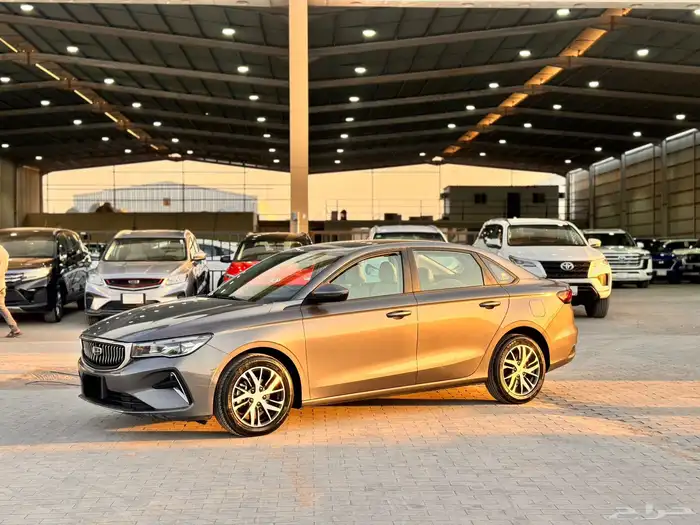 جيلي امجراند 2024 رمادي 1