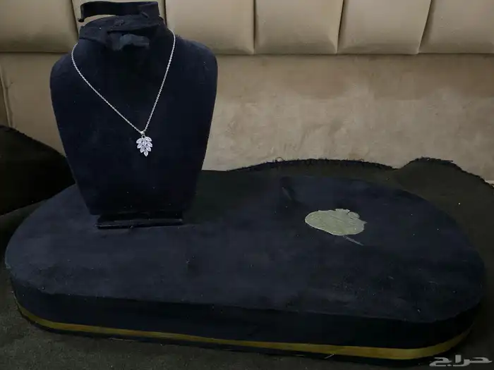 استاند مجوهرات مخملي 1