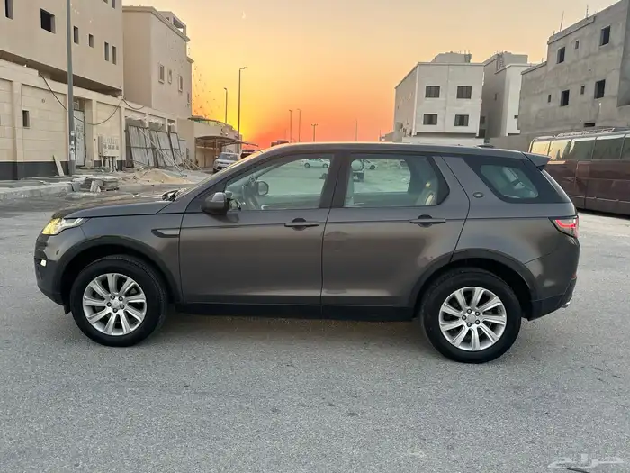 لاند روفر ديسكفري 2016 5