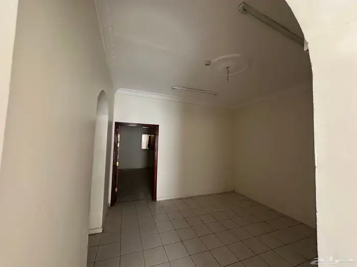 شقة مكونة من 3 غرف سكن عمال للإيجار-شوران مقابل البنك الاهلي 5