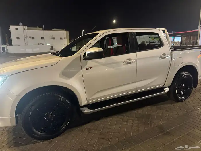 ايسوزو ديماكس 2023 2