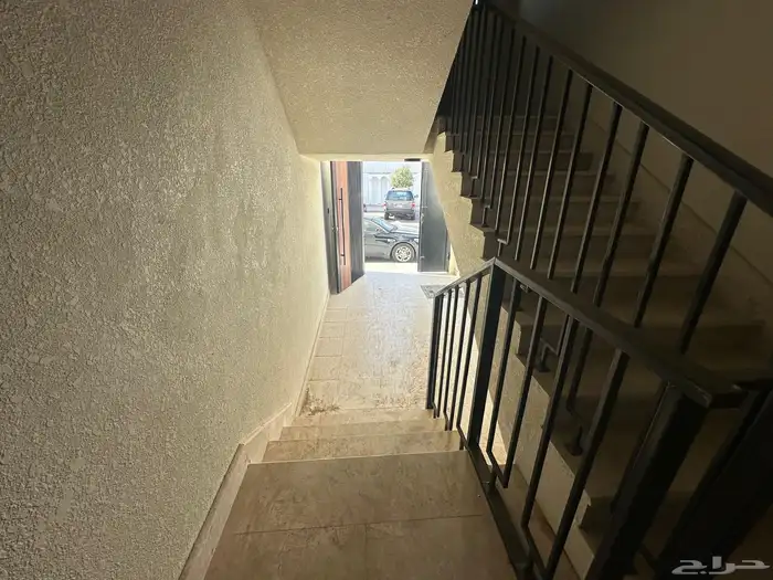 للإيجار فيلا روف علوي تبوك حي الورود ب3500 6