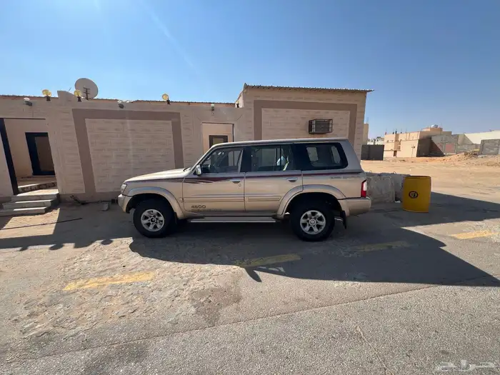 سوبر سفاري باترول اللون الذهبي 1