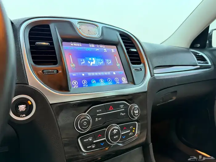 كرايسلر C300-2017 نظيف 54