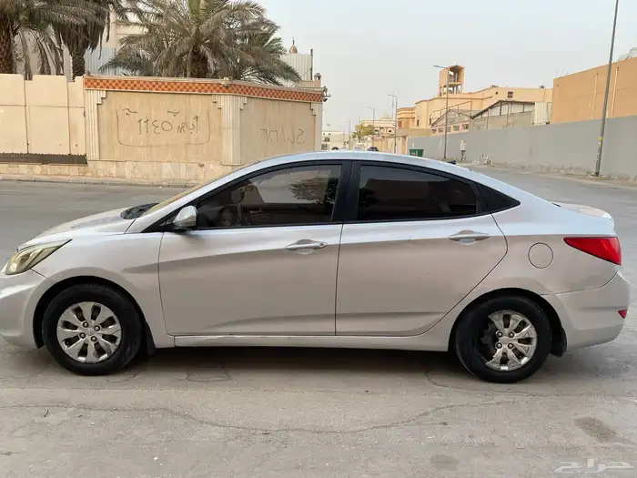 اكسنت 2015 مستعمل للبيع 6