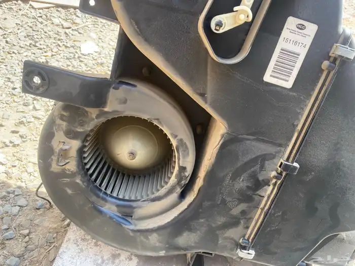 قطع غيار جمس صالون 2005 16