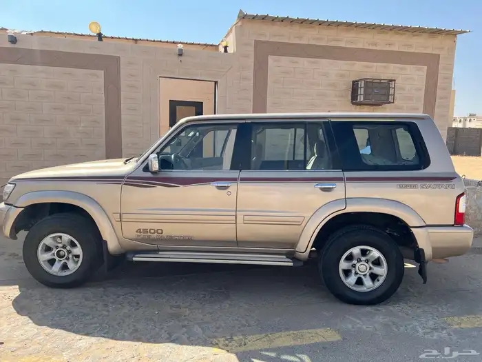 سوبر سفاري باترول اللون الذهبي 0