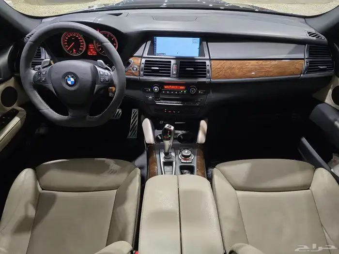 بي ام دبليو X6 موديل 2011 بحالة ممتازة 15