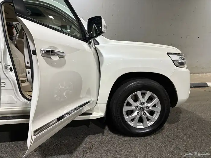 جيب لاندكروزر 2018 ديزل 6