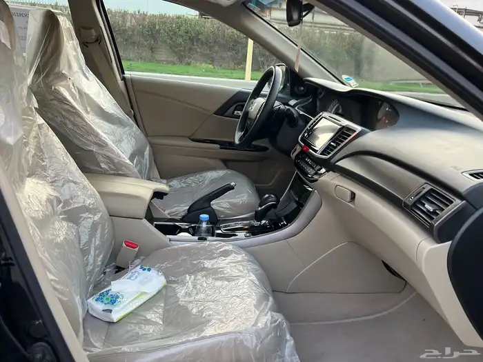 هوندا اكورد 2016 فل كامل V6 نظيفة جدا 38