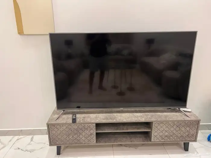 تلفزيون هاير 65 بوصة خربان ما فيه اضاءة 1