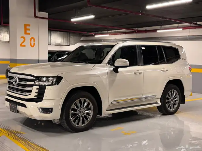 تويوتا جي اكس ار L3 موديل 2022 3