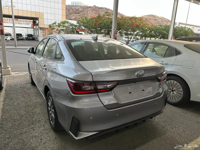 تويوتا يارس Y مكينه 1.3 ستاندر الإصدار الجديد 2026 1