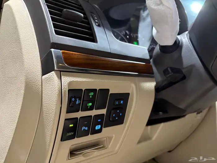 جيب لاندكروزر 2018 ديزل 16