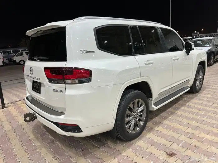 تويوتا لاند كروزر GXR موديل 2022 رقم 4 20
