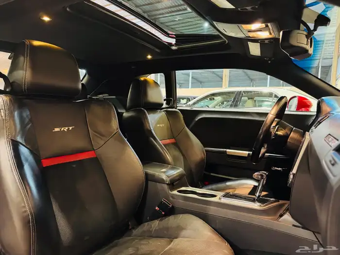 شالينجر SRT8 فل كامل نظيف جدا سعودي 11