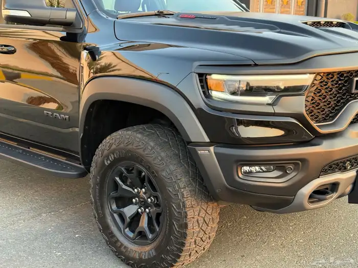 دودج رام TRX 2022 - سعودي بترومين - 702 حصان - شبه جديد 7