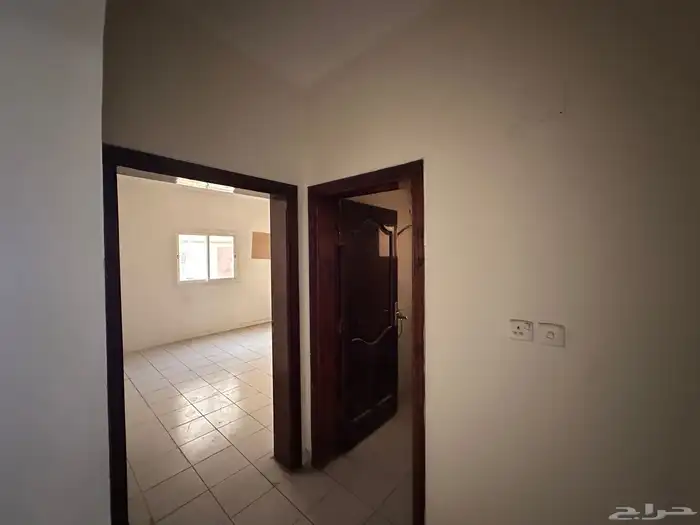 شقة مكونة من 3 غرف سكن عمال للإيجار-شوران مقابل البنك الاهلي 14